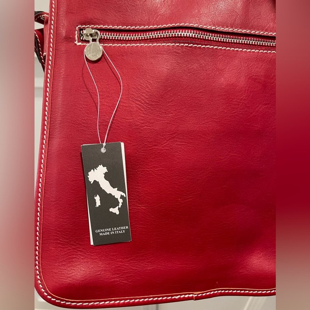 Made in Italy Vintage Style Red Leather Messenger Bag!